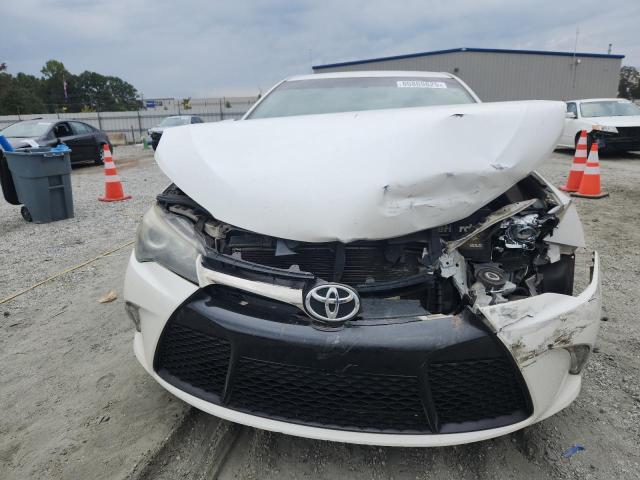 4T1BF1FK6FU917981 - 2015 TOYOTA CAMRY LE 白色 照片 5