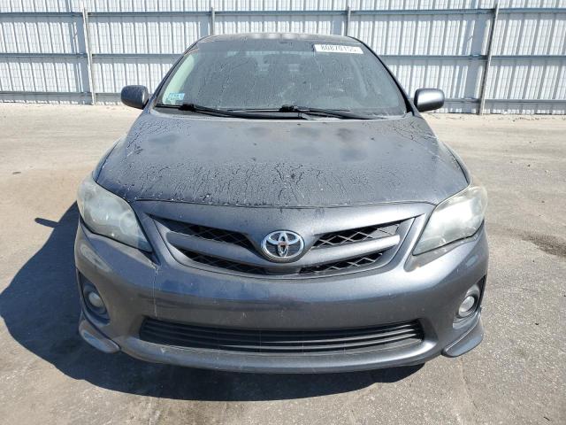 2T1BU4EE7DC936136 - 2013 TOYOTA COROLLA BASE Gri fotoğraf 5