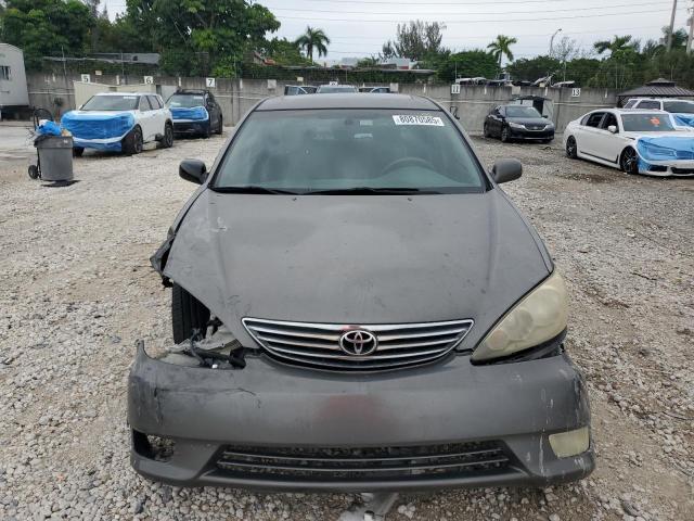 4T1BF30K35U591950 - 2005 TOYOTA CAMRY LE GRAY photo 5