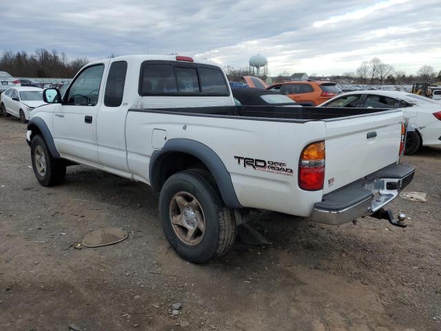 5TEWN72N02Z102902 - 2002 TOYOTA TACOMA XTRACAB WHITE photo 2