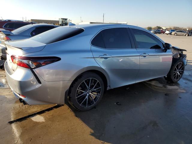 4T1G11AK3PU834165 - 2023 TOYOTA CAMRY SE NIGHT SHADE SILVER photo 3