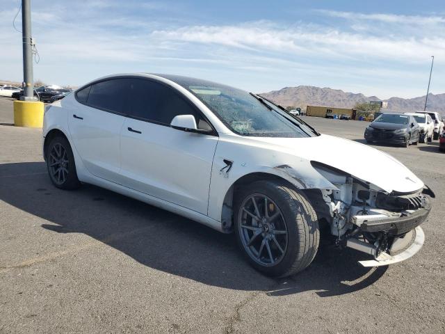 5YJ3E1EA3LF805101 - 2020 TESLA MODEL 3 WHITE photo 4