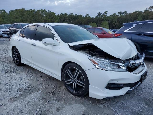 1HGCR3F95GA022107 - 2016 HONDA ACCORD TOURING WHITE photo 4