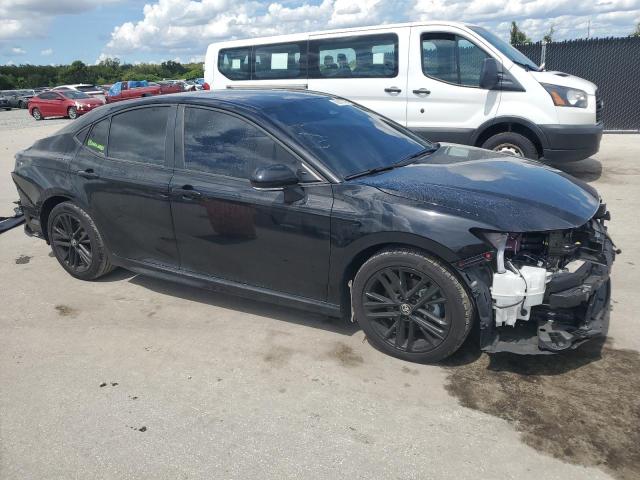 4T1DAACK4SU013536 - 2025 TOYOTA CAMRY XSE 黑色 照片 4