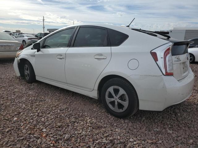 JTDKN3DU0E0365889 - 2014 TOYOTA PRIUS WHITE photo 2