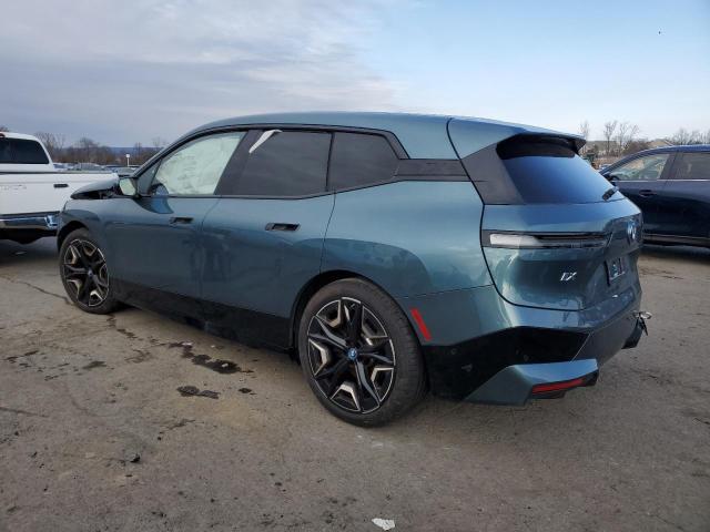 WB523CF06NCK45685 - 2022 BMW IX XDRIVE50 TEAL photo 2