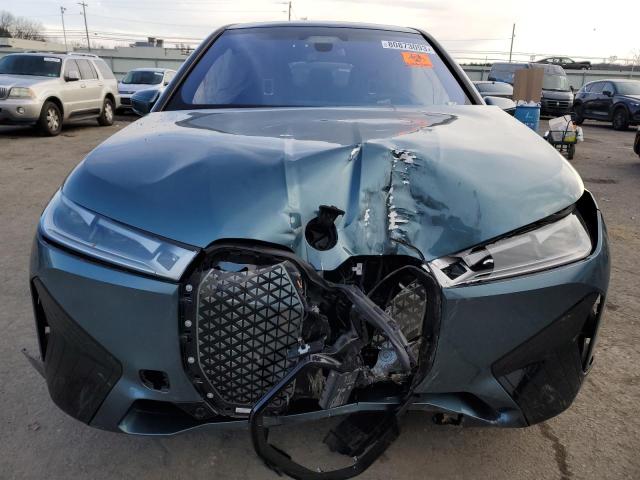 WB523CF06NCK45685 - 2022 BMW IX XDRIVE50 TEAL photo 5