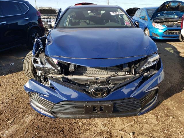 4T1C11AK6PU121131 - 2023 TOYOTA CAMRY LE BLUE photo 5