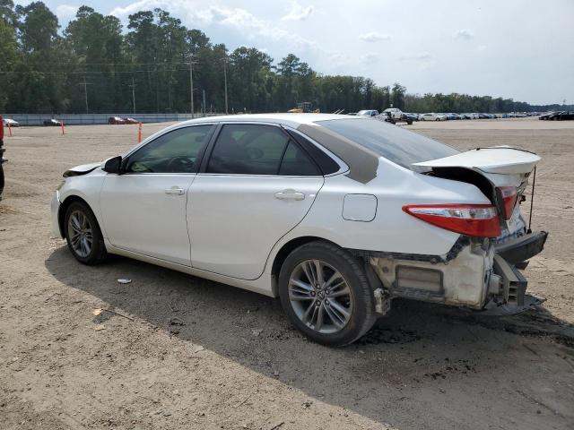 4T1BF1FK7FU054236 - 2015 TOYOTA CAMRY LE WHITE photo 2