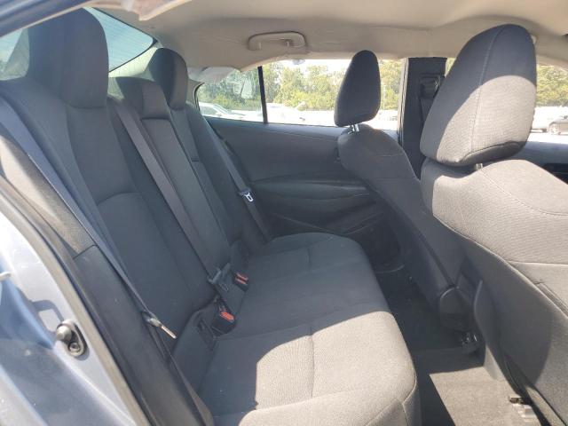 5YFEPMAE3NP299161 - 2022 TOYOTA COROLLA LE 银色 照片 10