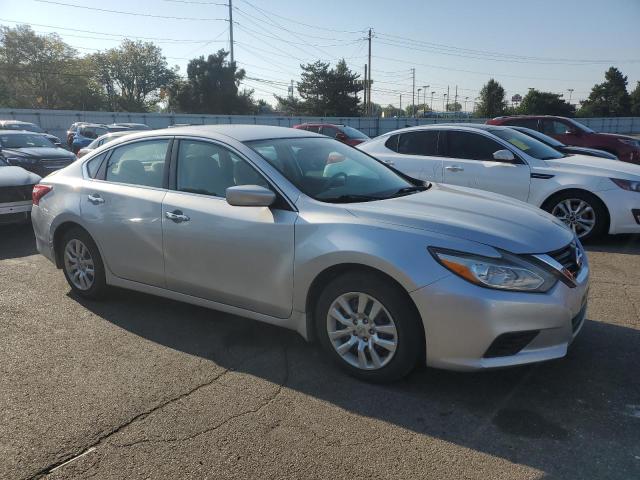 1N4AL3AP4GC125784 - 2016 NISSAN ALTIMA 2.5 银色 照片 4