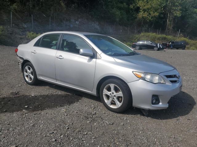 2T1BU4EE9CC825523 - 2012 TOYOTA COROLLA BASE 银色 照片 4