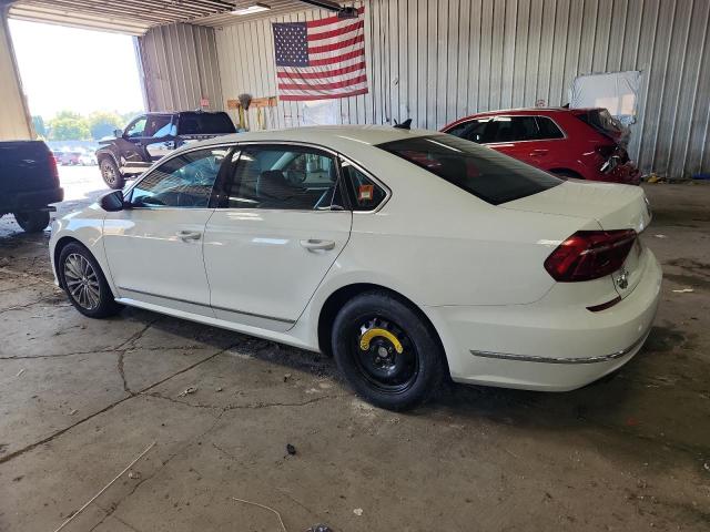 1VWBT7A32HC002874 - 2017 VOLKSWAGEN PASSAT SE WHITE photo 2