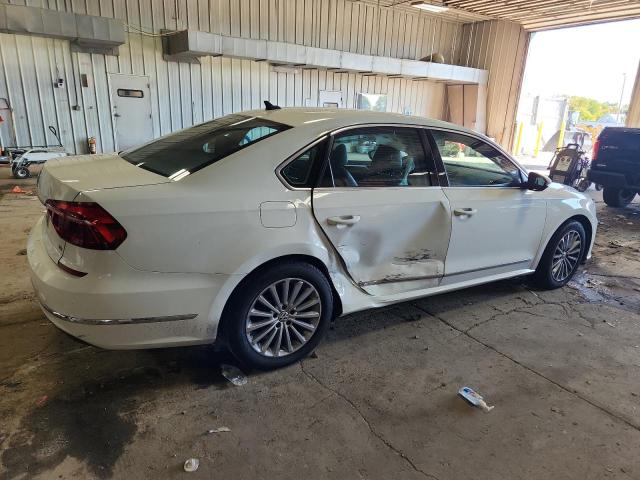 1VWBT7A32HC002874 - 2017 VOLKSWAGEN PASSAT SE WHITE photo 3