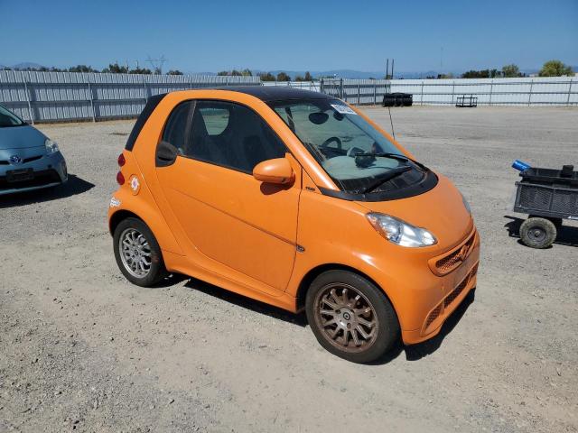WMEEJ9AA2DK673107 - 2013 SMART FORTWO ORANGE photo 4