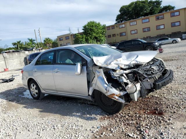 2T1BU4EE7BC583880 - 2011 TOYOTA COROLLA BASE Srebrny zdjęcie 4