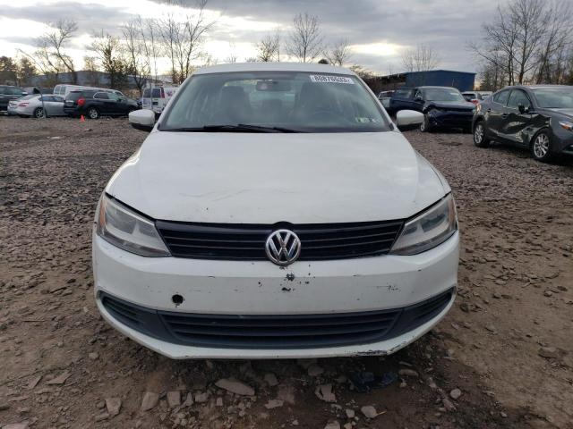 3VWD17AJXEM264925 - 2014 VOLKSWAGEN JETTA SE WHITE photo 5