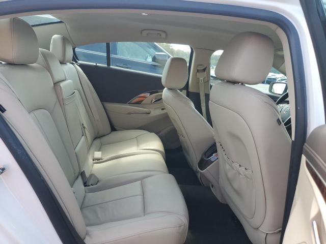 1G4GB5G36GF109717 - 2016 BUICK LACROSSE WHITE photo 10