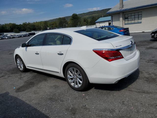 1G4GB5G36GF109717 - 2016 BUICK LACROSSE WHITE photo 2