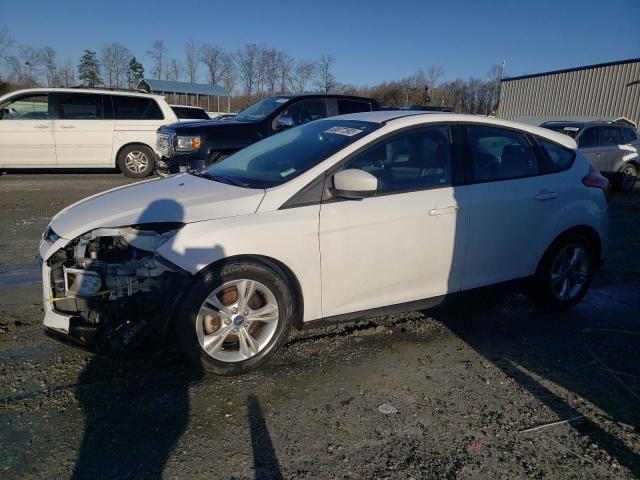 1FAHP3K28CL354243 - 2012 FORD FOCUS SE WHITE photo 1