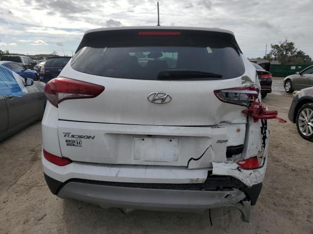 KM8J33A23HU483786 - 2017 HYUNDAI TUCSON LIMITED WHITE photo 6