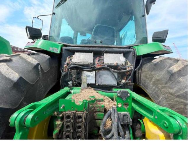 R0AH256070076 - 1999 JOHN TRACTOR GREEN photo 4