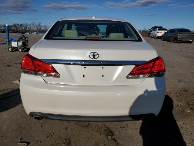 4T1BK3DB8BU393169 - 2011 TOYOTA AVALON BASE 白色 照片 6