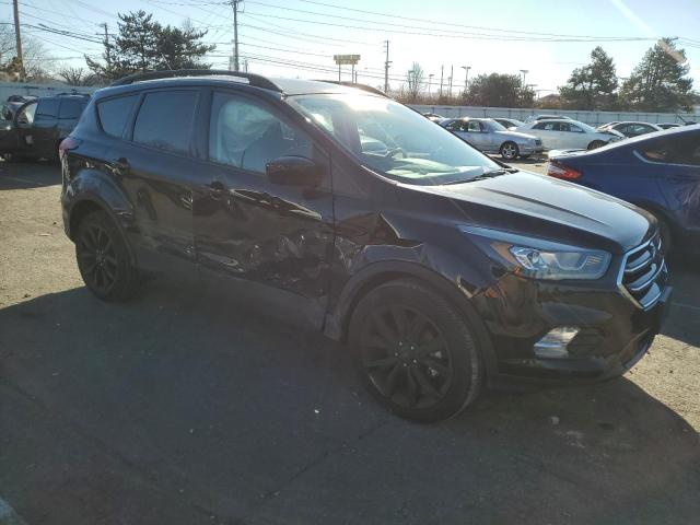 1FMCU0GD0KUA23862 - 2019 FORD ESCAPE SE BLACK photo 4