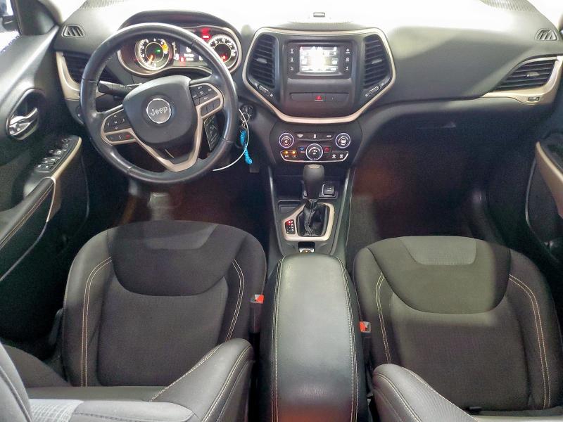 1C4PJLCB7HW586425 - 2017 JEEP CHEROKEE LATITUDE Negro foto 8