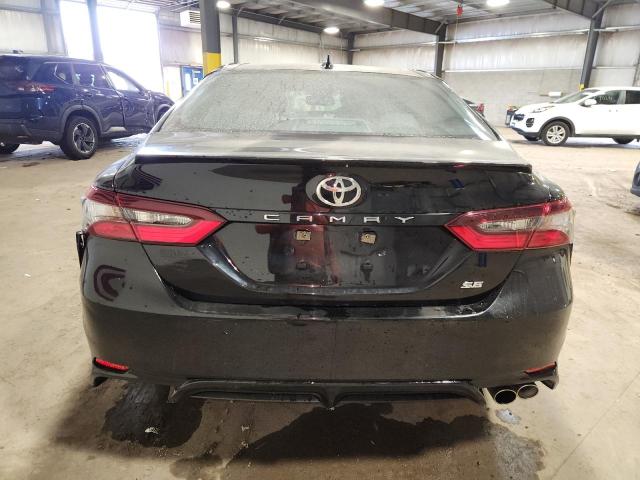 4T1T11AKXPU833514 - 2023 TOYOTA CAMRY SE NIGHT SHADE BLACK photo 6