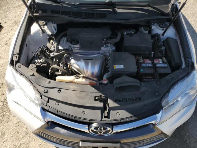 4T1BF1FK5GU611033 - 2016 TOYOTA CAMRY LE WHITE photo 11