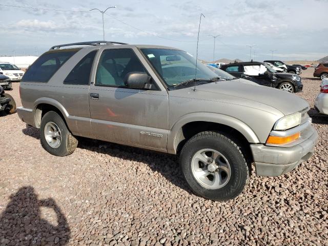 1GNCS18W02K152400 - 2002 CHEVROLET BLAZER SILVER photo 4