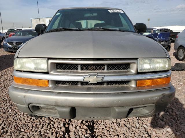 1GNCS18W02K152400 - 2002 CHEVROLET BLAZER SILVER photo 5