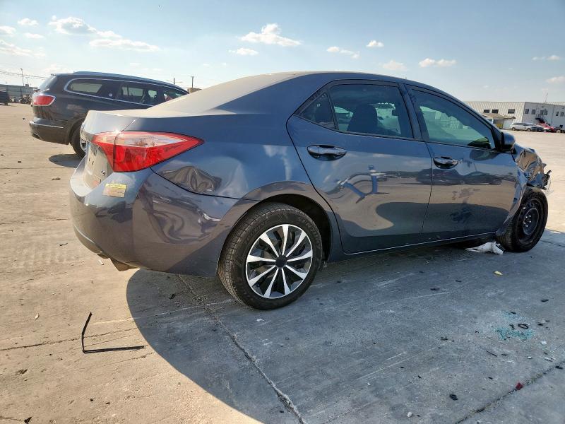 5YFBURHE4JP790427 - 2018 TOYOTA COROLLA LE L GRAY photo 3