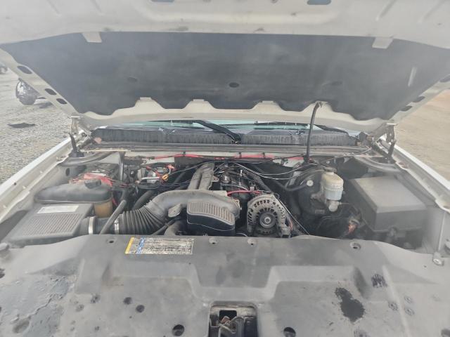 3GCEC13C98G280307 - 2008 CHEVROLET SILVERADO C1500 WHITE photo 11