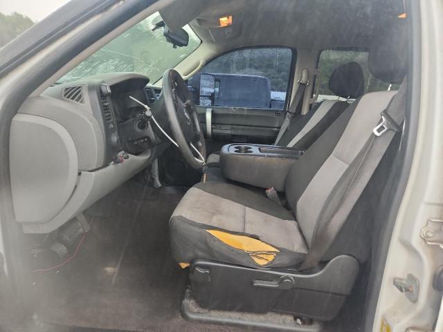 3GCEC13C98G280307 - 2008 CHEVROLET SILVERADO C1500 WHITE photo 7