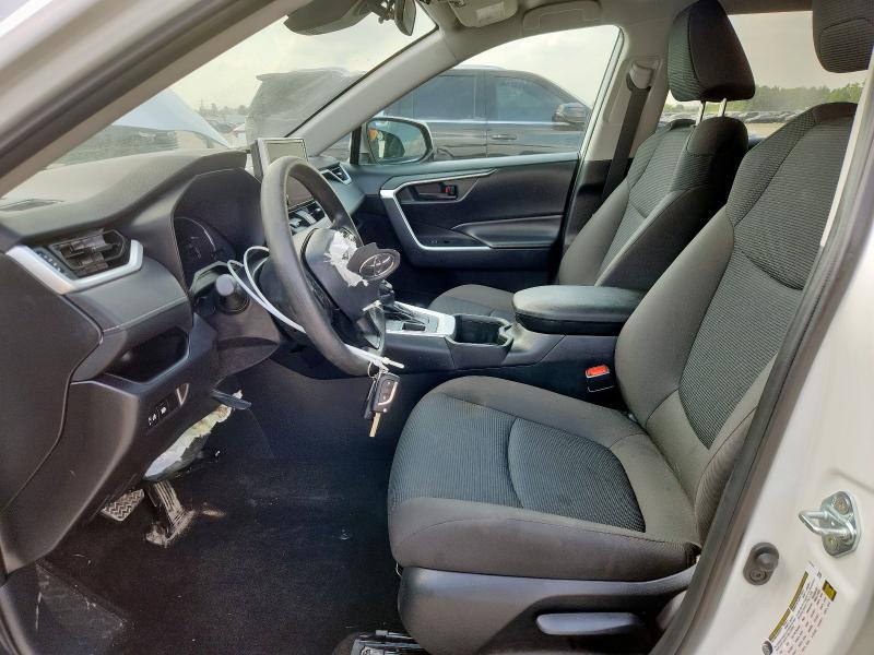 2T3G1RFV7RC475951 - 2024 TOYOTA RAV4 LE თეთრი ფოტო 7