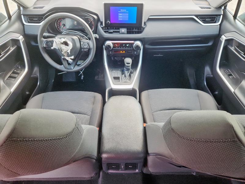 2T3G1RFV7RC475951 - 2024 TOYOTA RAV4 LE თეთრი ფოტო 8