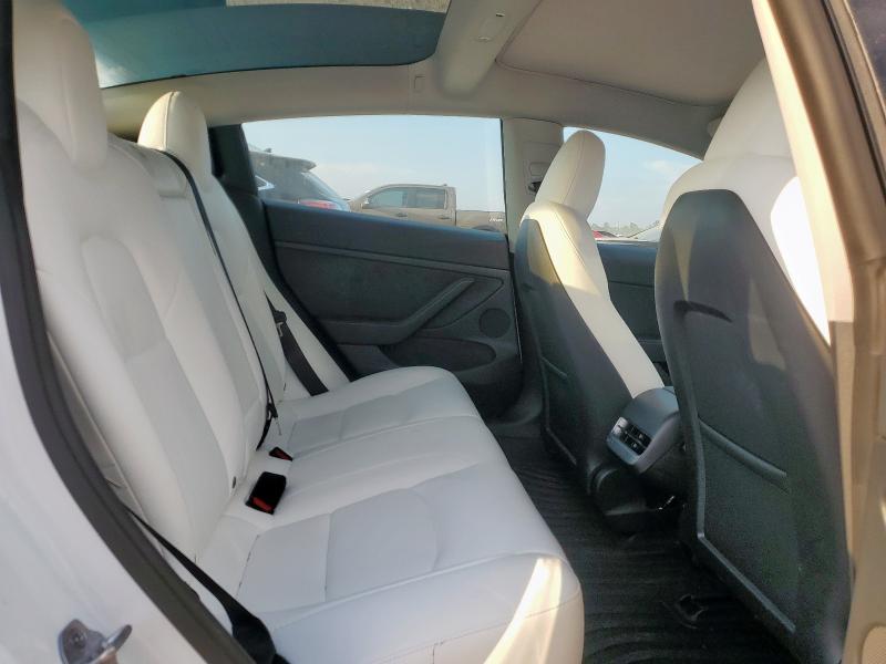 5YJ3E1EA8PF658036 - 2023 TESLA MODEL 3 白色 照片 10