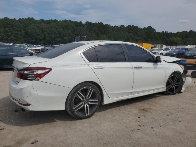 1HGCR2F53HA068463 - 2017 HONDA ACCORD SPORT WHITE photo 3