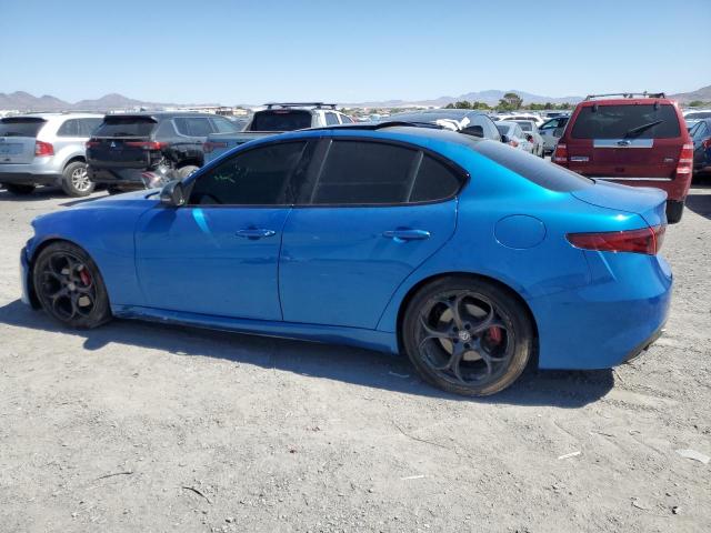 ZARFAECNXJ7598804 - 2018 ALFA ROMEO GIULIA TI BLUE photo 2