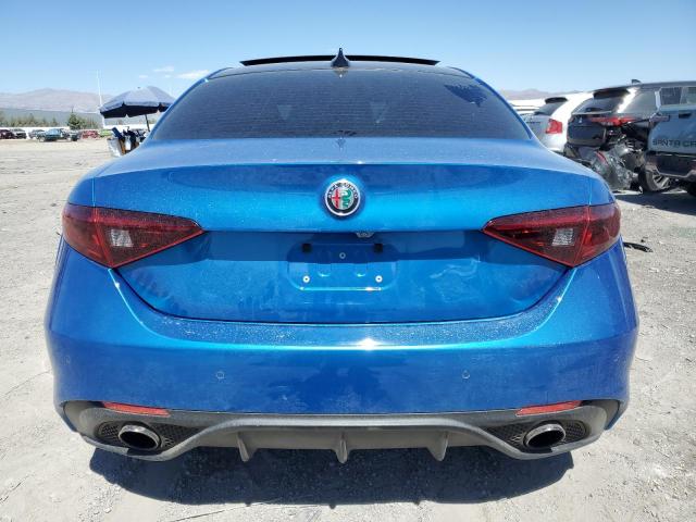 ZARFAECNXJ7598804 - 2018 ALFA ROMEO GIULIA TI BLUE photo 6