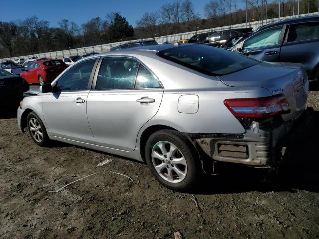 4T1BF3EK9BU607637 - 2011 TOYOTA CAMRY BASE SILVER photo 2