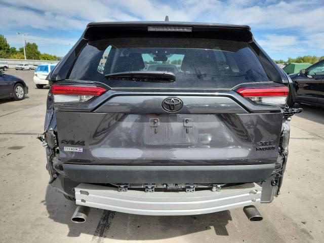 4T3RWRFV9RU122474 - 2024 TOYOTA RAV4 XLE 灰色 照片 6