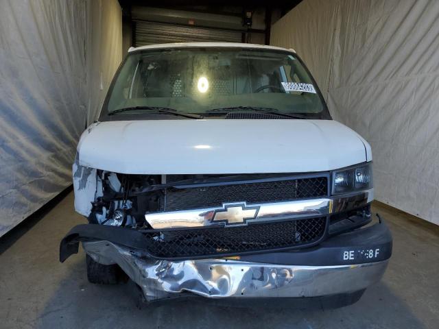 1GCWGAFP1M1174708 - 2021 CHEVROLET EXPRESS G2 WHITE photo 5