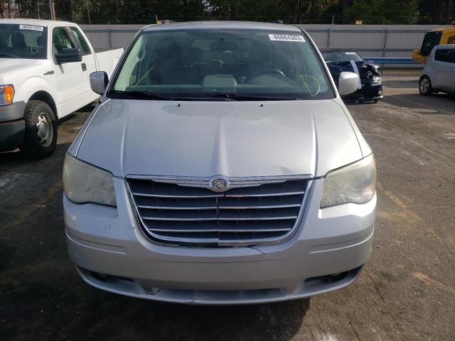 2A4RR5D19AR460742 - 2010 CHRYSLER TOWN & COU TOURING SILVER photo 5