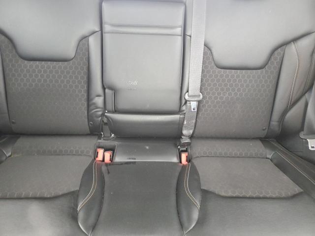 3C4NJDBB9JT251810 - 2018 JEEP COMPASS LATITUDE Biały zdjęcie 10