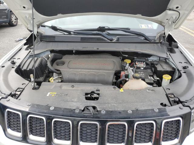 3C4NJDBB9JT251810 - 2018 JEEP COMPASS LATITUDE Biały zdjęcie 12