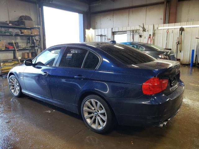 WBAPK5G59BNN30719 - 2011 BMW 328 XI SULEV BLUE photo 2