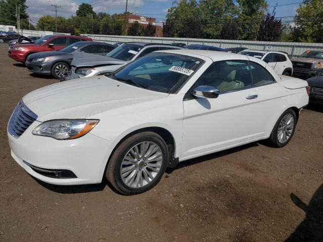 2011 CHRYSLER 200 LIMITED, null